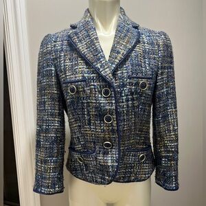 Great tweed jacket.